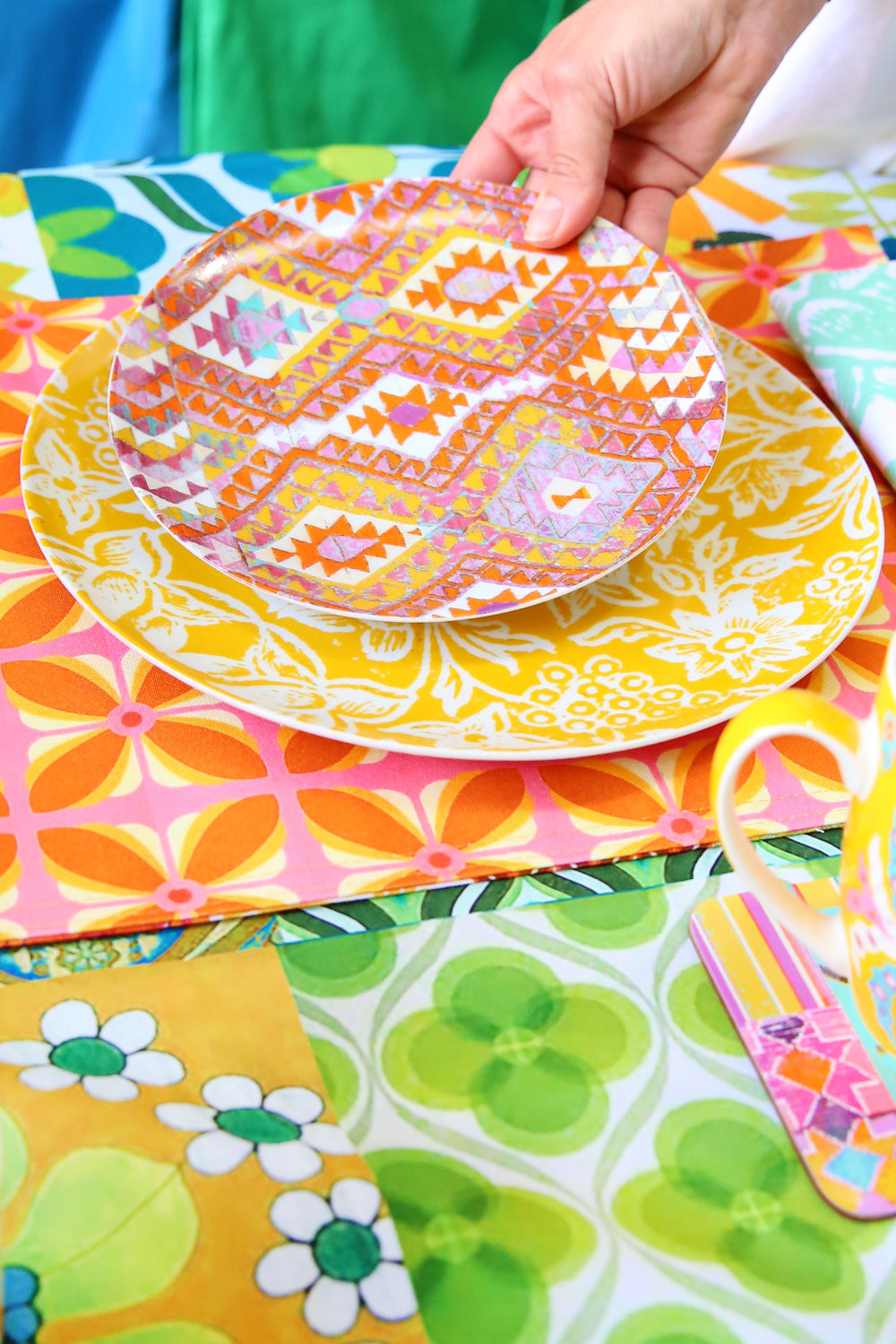 ANNA CHANDLER DINNER PLATE SET SAFFRON YELLOW