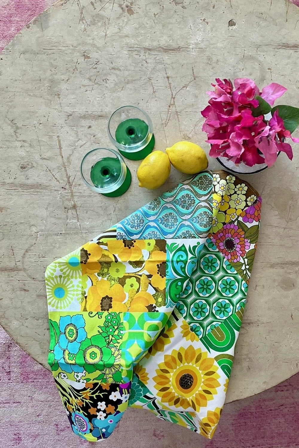 ANNA CHANDLER TEA TOWEL SEVENTIES TEA TOWEL GREEN