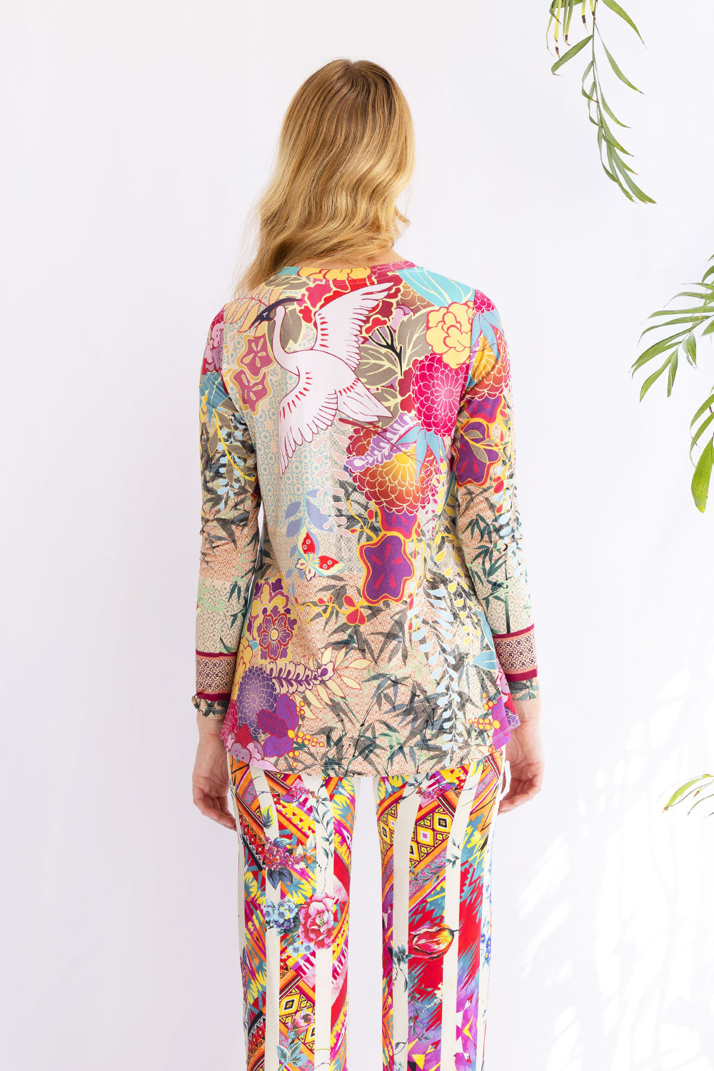 JOHNNY WAS GETSU FAVOURITE L/W CREW NECK SWING TEE