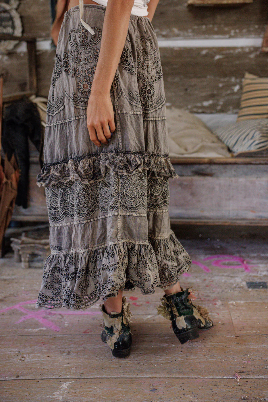 **PO** Magnolia Pearl Eyelet Pisarro Skirt 244 Ozzy