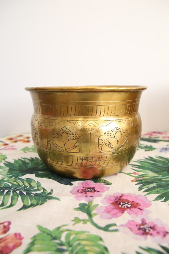 RUBY STAR TRADERS MOGHUL PLANTER SMALL ANTIQUE GOLD