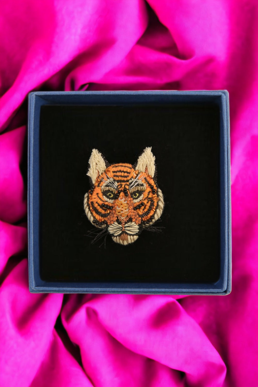 TROVELORE TIGER BROOCH