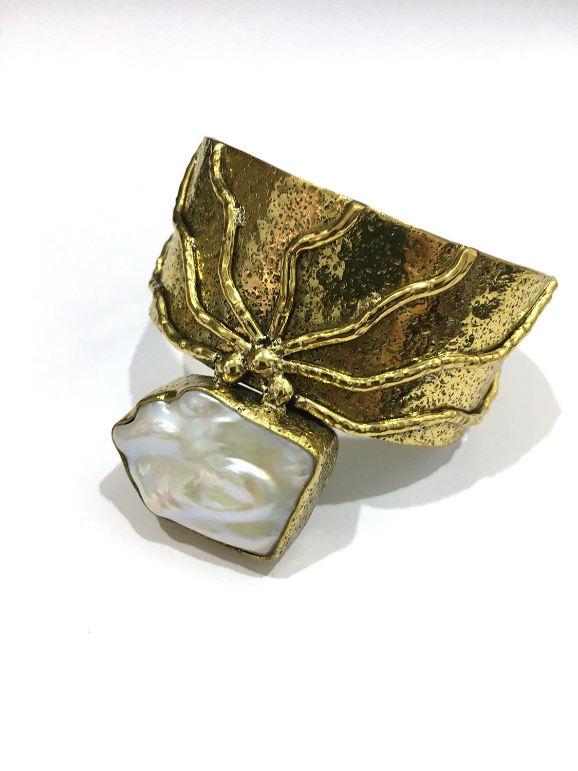 SECRETLY POSH GOLD CUFF W/ PEARL STONE