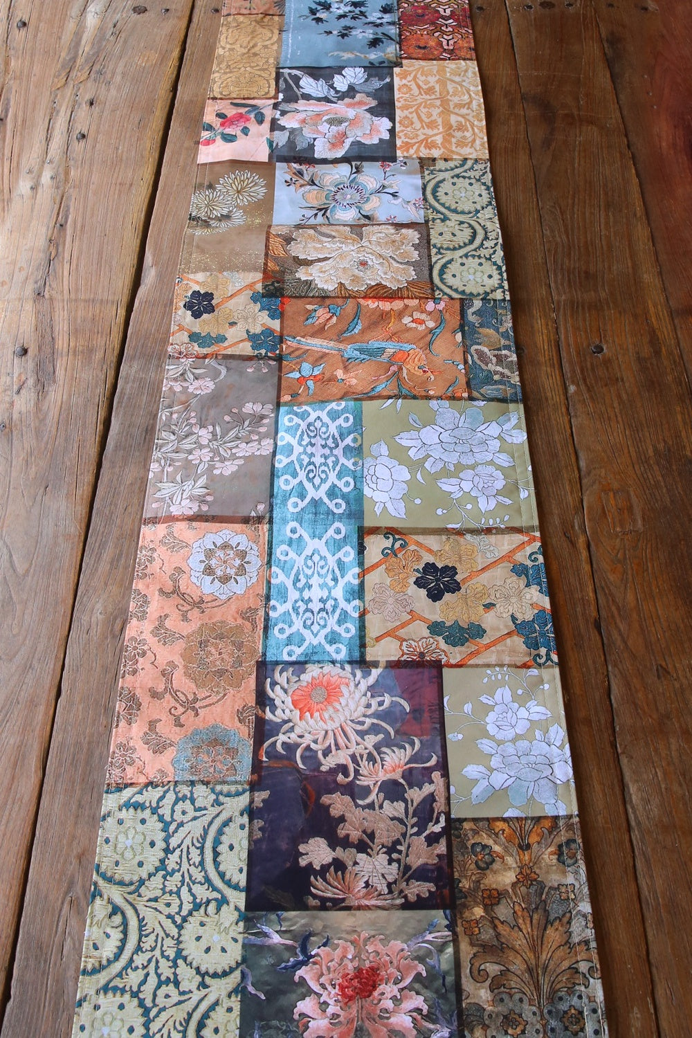 Anna Chandler Double Sided Table Runner Faded Grandeur