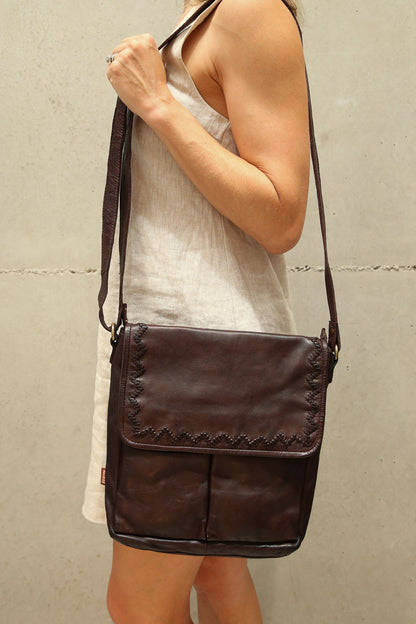 Art N Vintage Tippy Crossbody Bag Coco Mocha