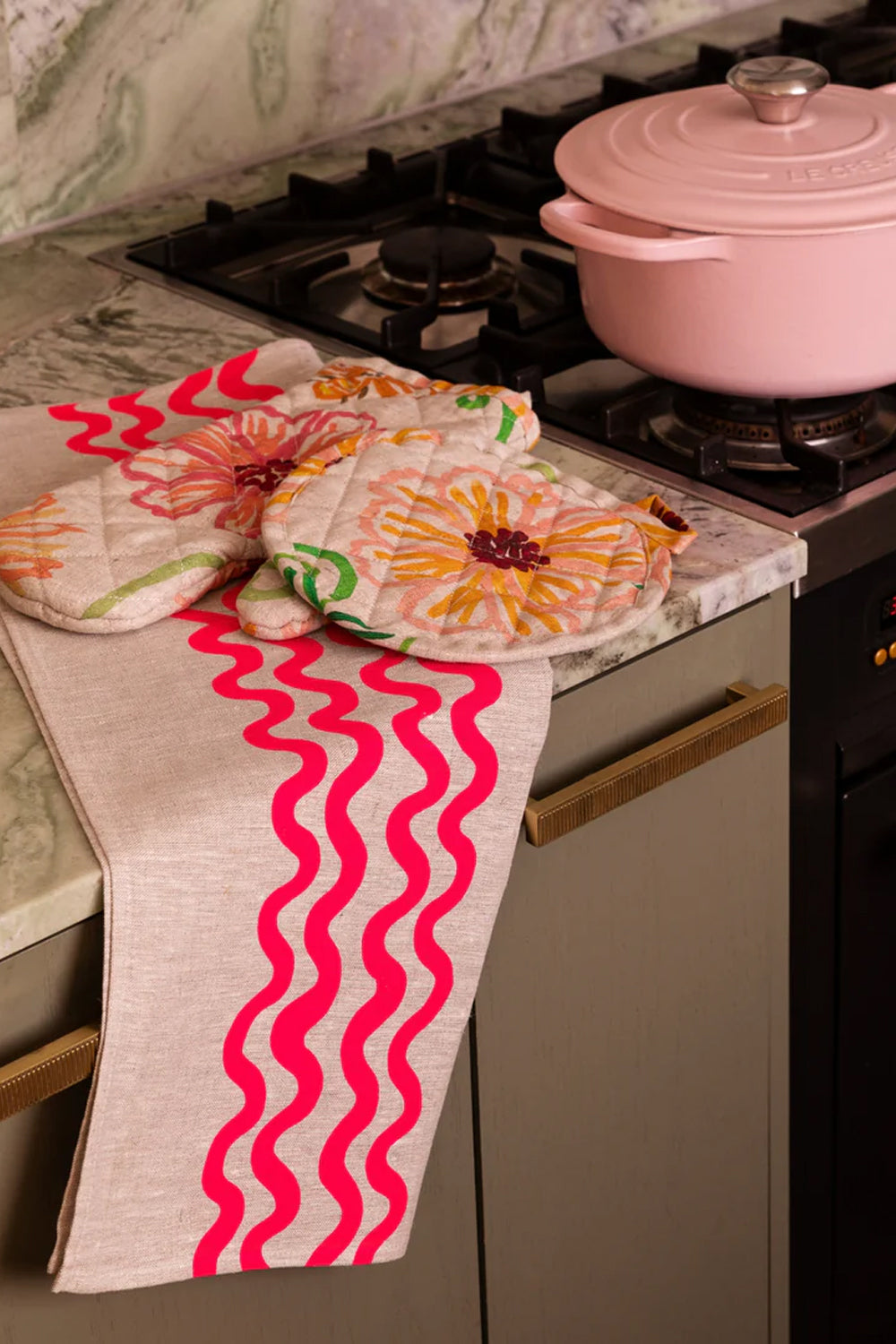 BONNIE AND NEIL DOUBLE WAVES TEA TOWEL PINK