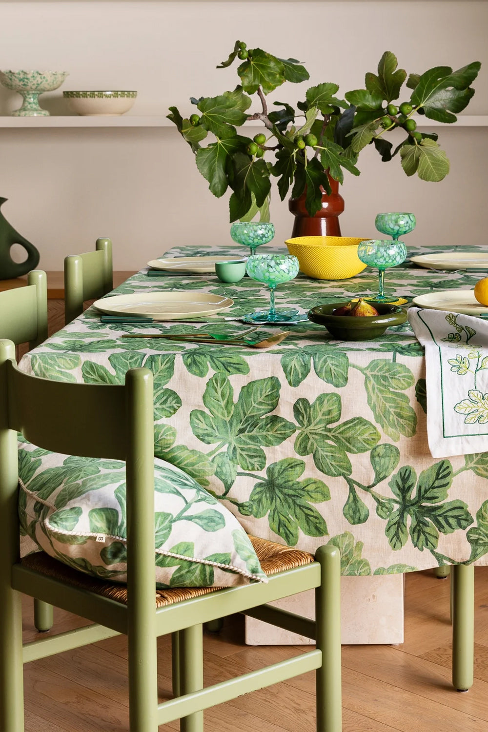 BONNIE AND NEIL FIG GREEN TABLECLOTH LARGE