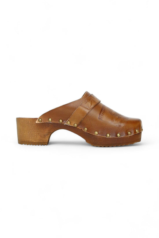 BOSABO CAMILLE CLOGS COMPLICE IMPRIME ANTIQUE TAN EMBOSSED