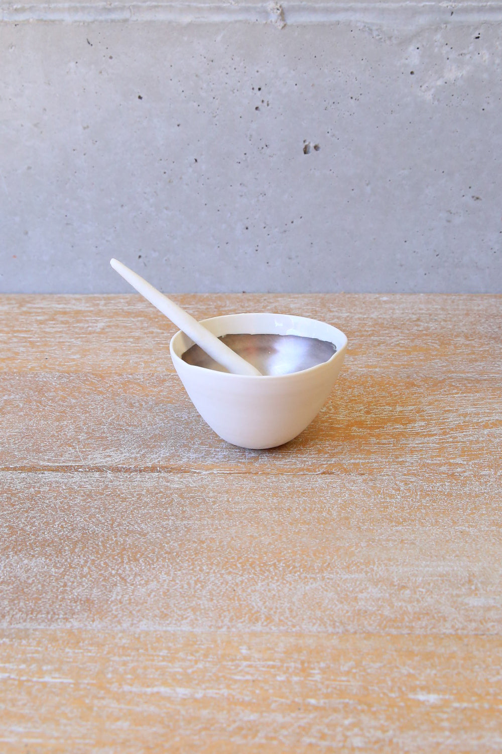 Italian Porcelain Condiment Serving Bowl in Oyster with Spoon