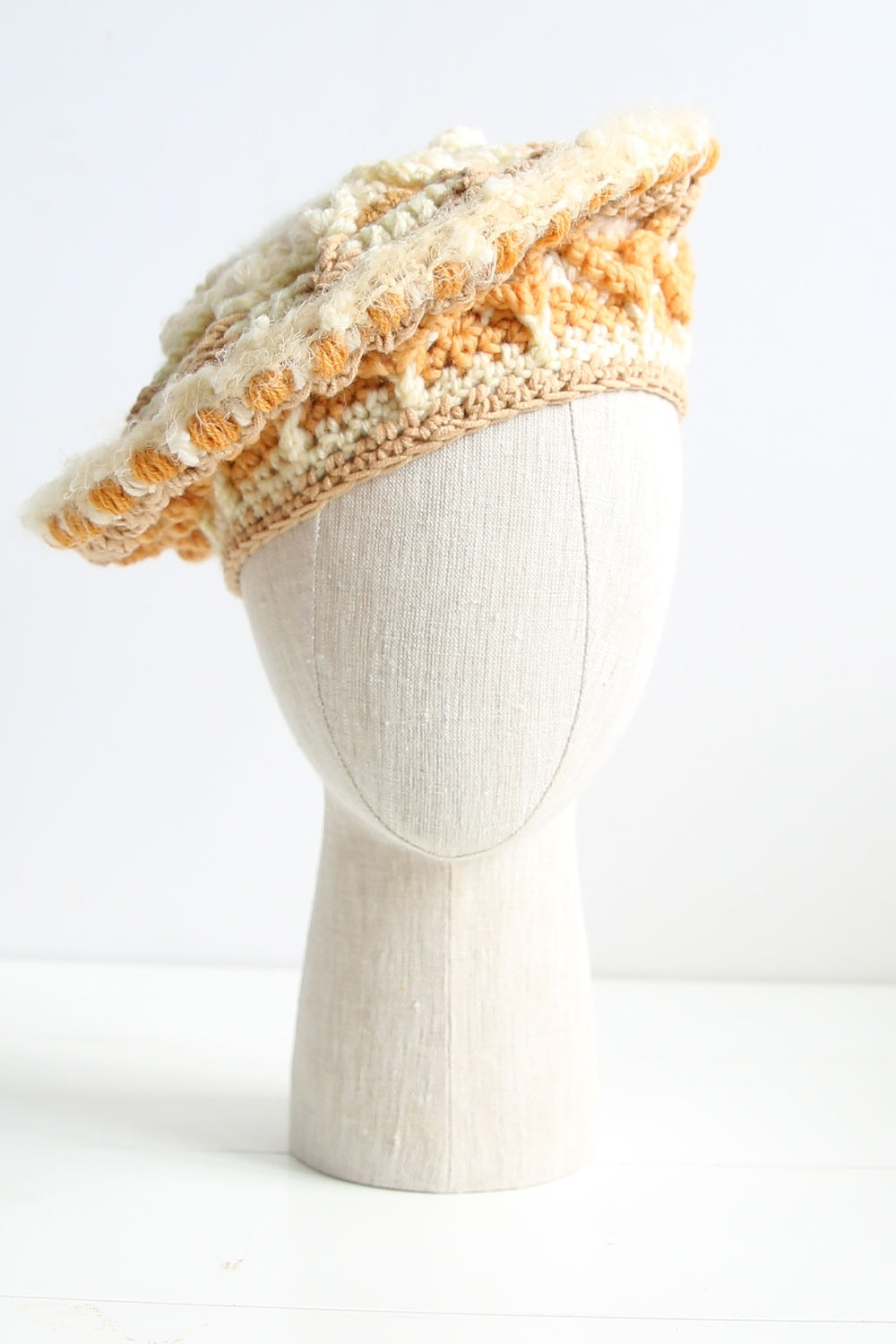 JENNIFREE DESIGNS CREAM/TAN BERET SMALL