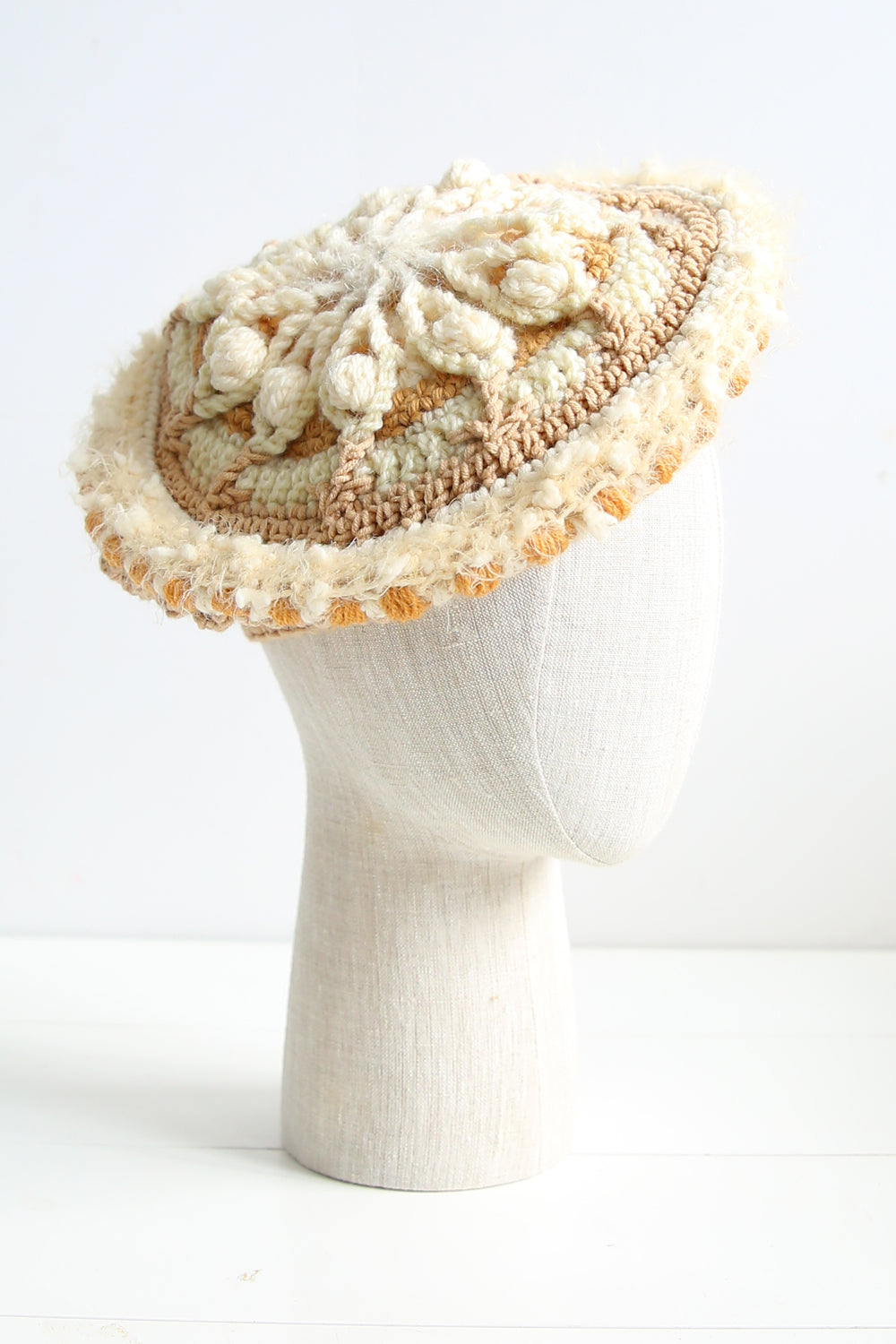 JENNIFREE DESIGNS CREAM/TAN BERET SMALL