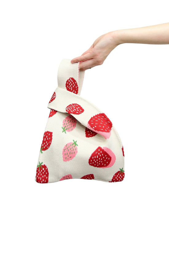LE SAC BAG CREAM WITH PINK AND RED STRAWBERRIES
