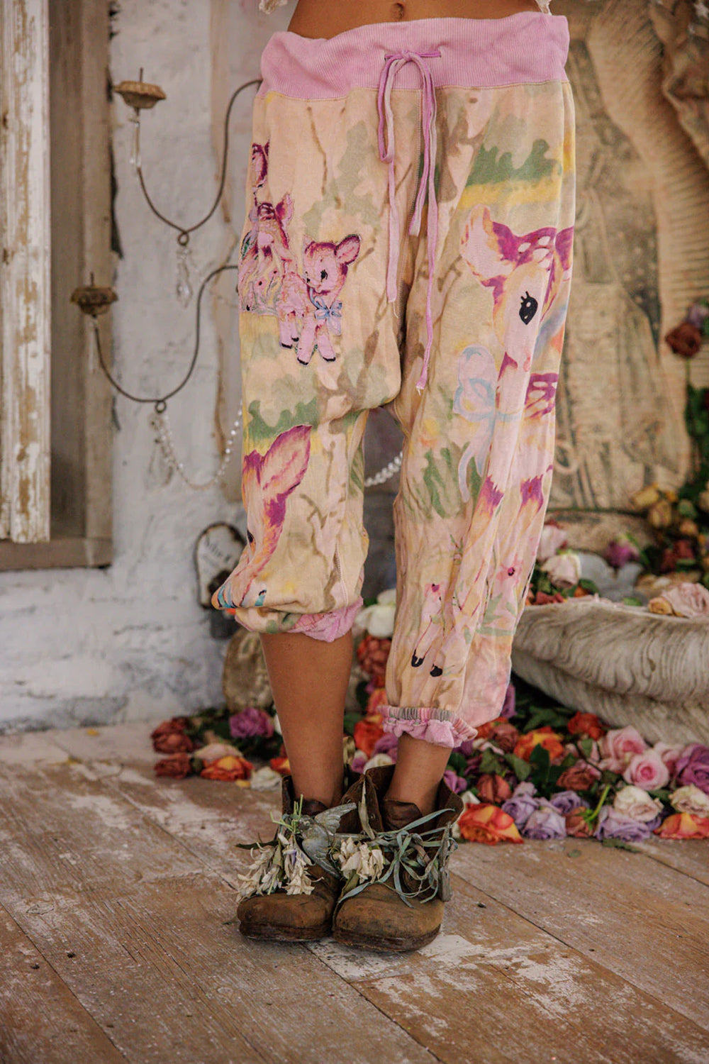 **Pre-Order** Magnolia Pearl Dama Dama La Jolla Joggers Pants 915 Lychee Blossom