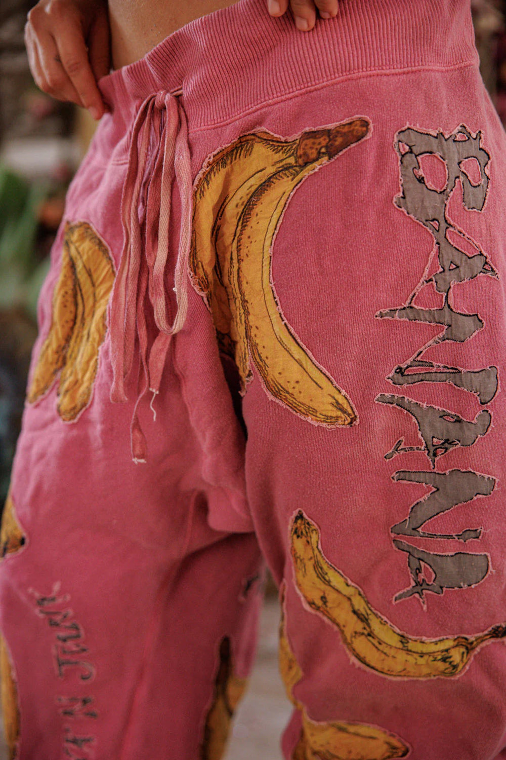 Magnolia Pearl Funk N Junk La Jolla Jogger Pants 964 Pink Guava