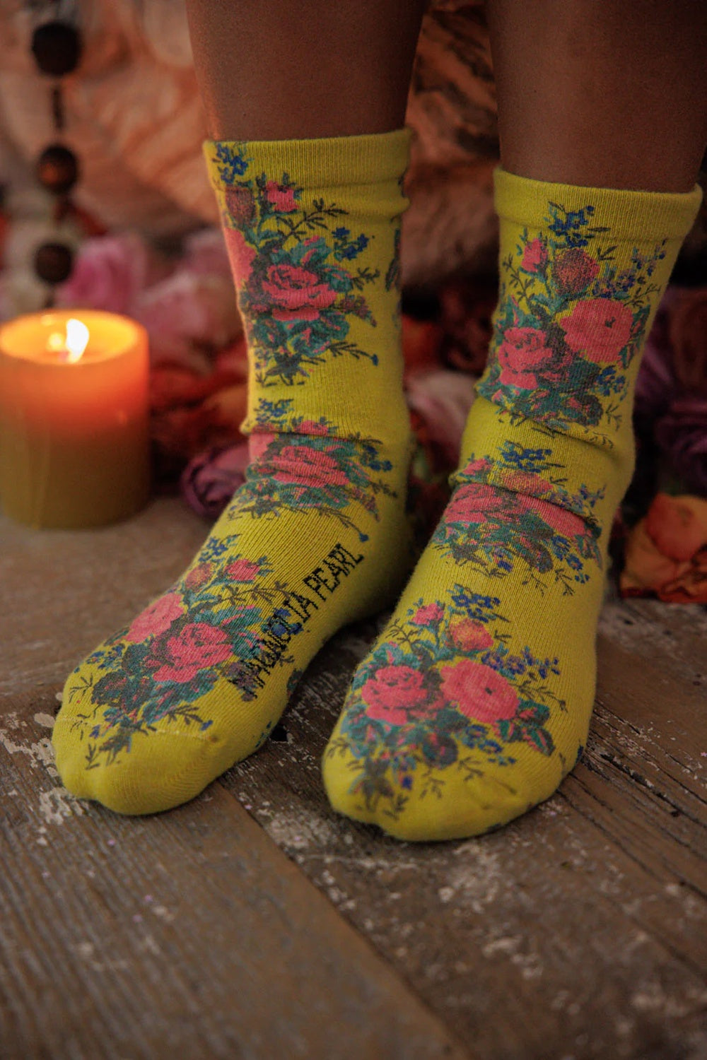 **Pre-Order** Magnolia Pearl Floral MP Socks 141 Curtsy