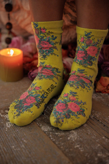 **Pre-Order** Magnolia Pearl Floral MP Socks 141 Curtsy