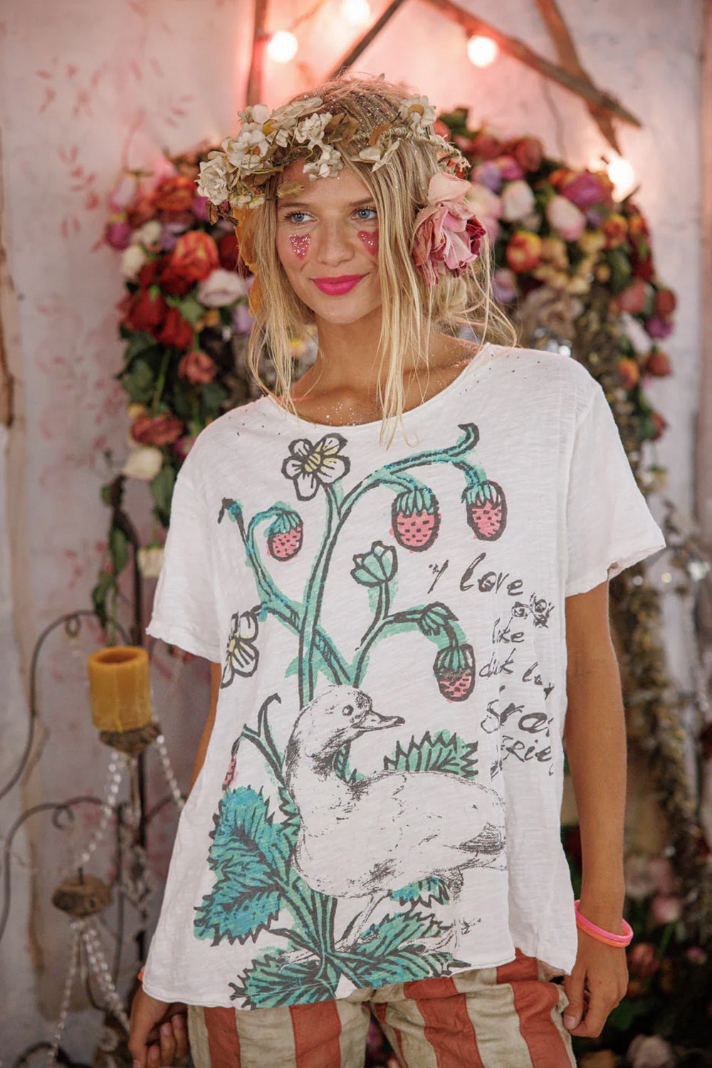 **Pre-Order** Magnolia Pearl Ducks Love Strawberries Tee Top 2756 True