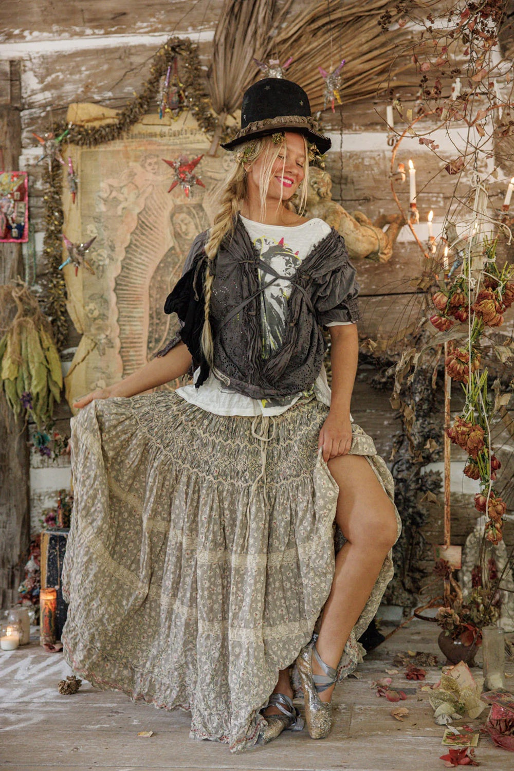 Magnolia Pearl Floral Chrystal Skirt 242 Gypsophilia