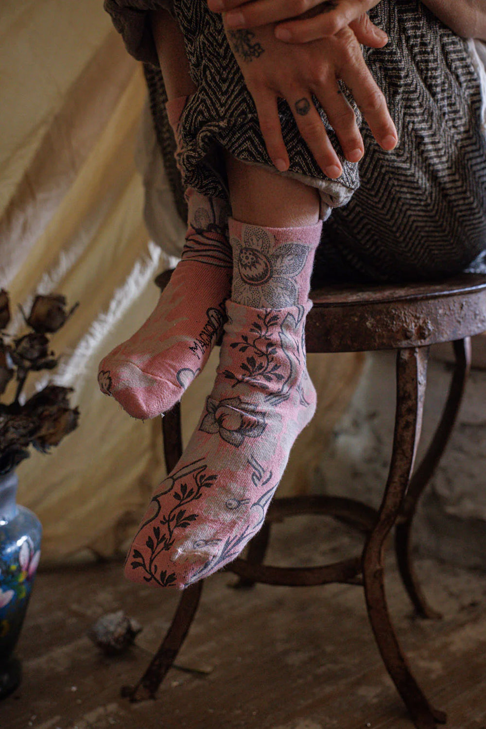 **Pre-Order** Magnolia Pearl Floral MP Socks 141 Moxie