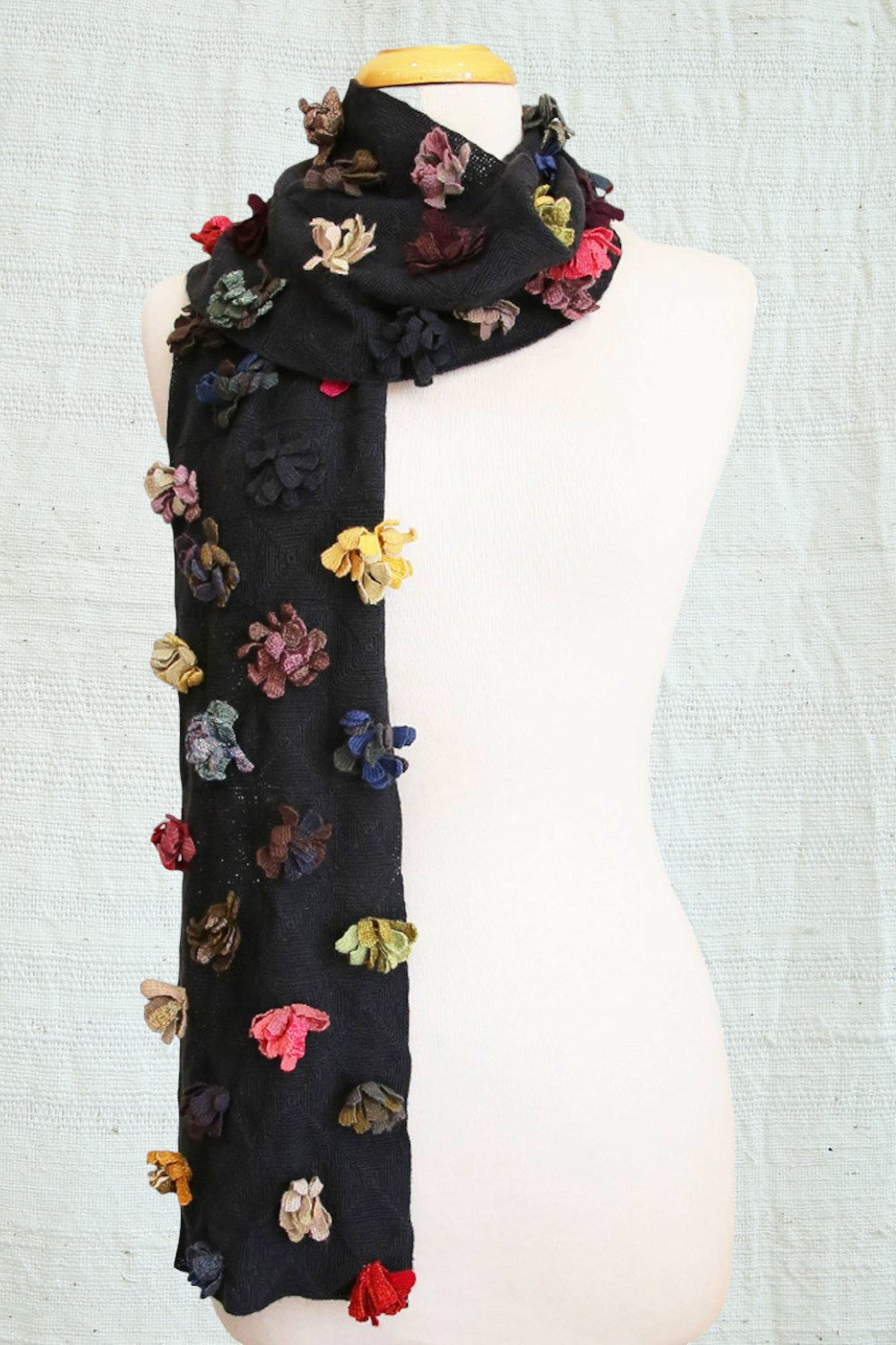 SOPHIE DIGARD GAUFRETTE FLOWER CROCHET WOOL SCARF