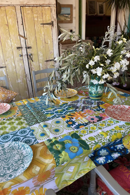 ANNA CHANDLER CANVAS TABLECLOTH SEVENTIES GREEN