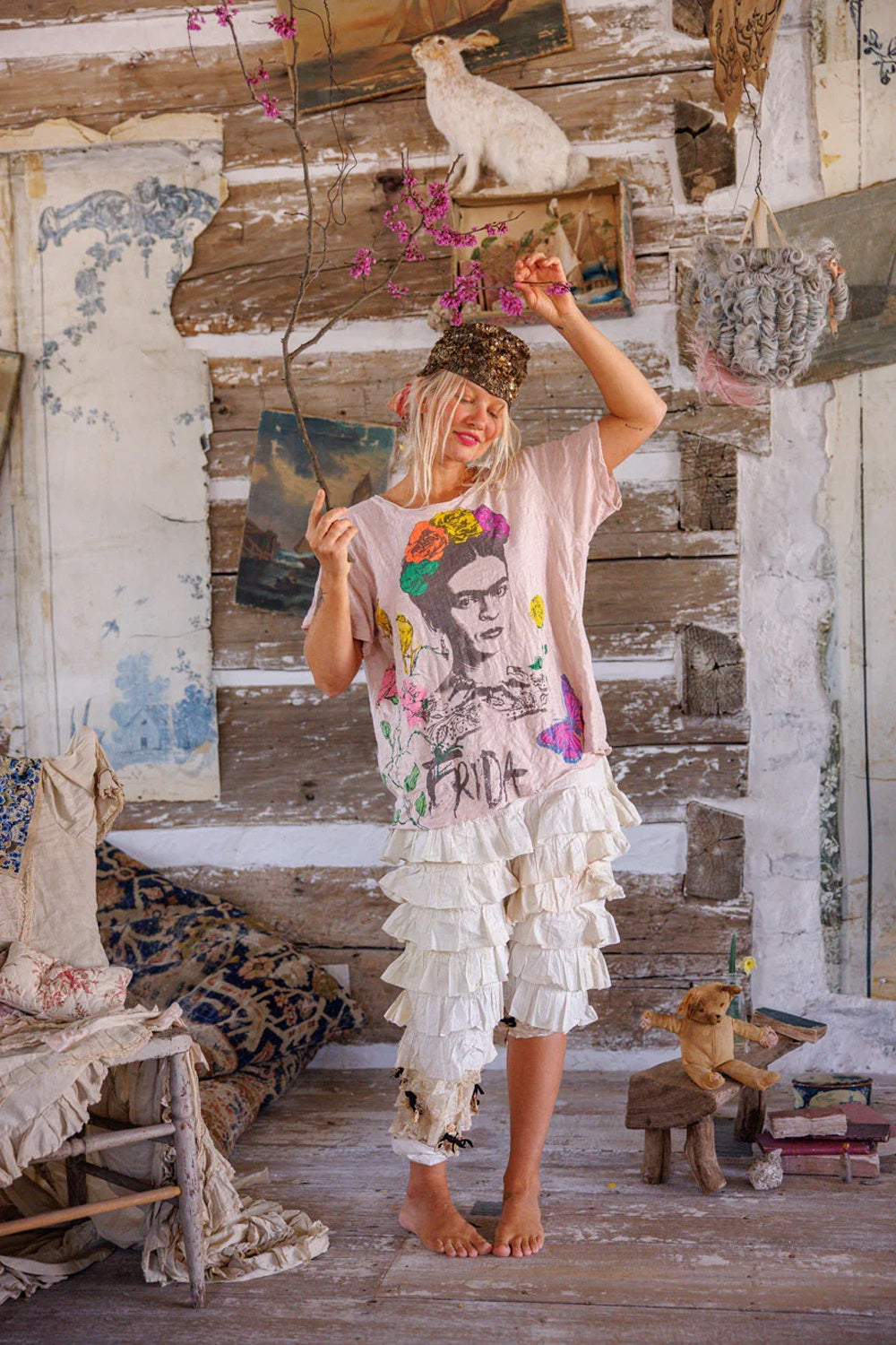 MAGNOLIA PEARL FRIDA ART IS THE REMEDY T TOP 2310 LYCHEE BLOSSOM