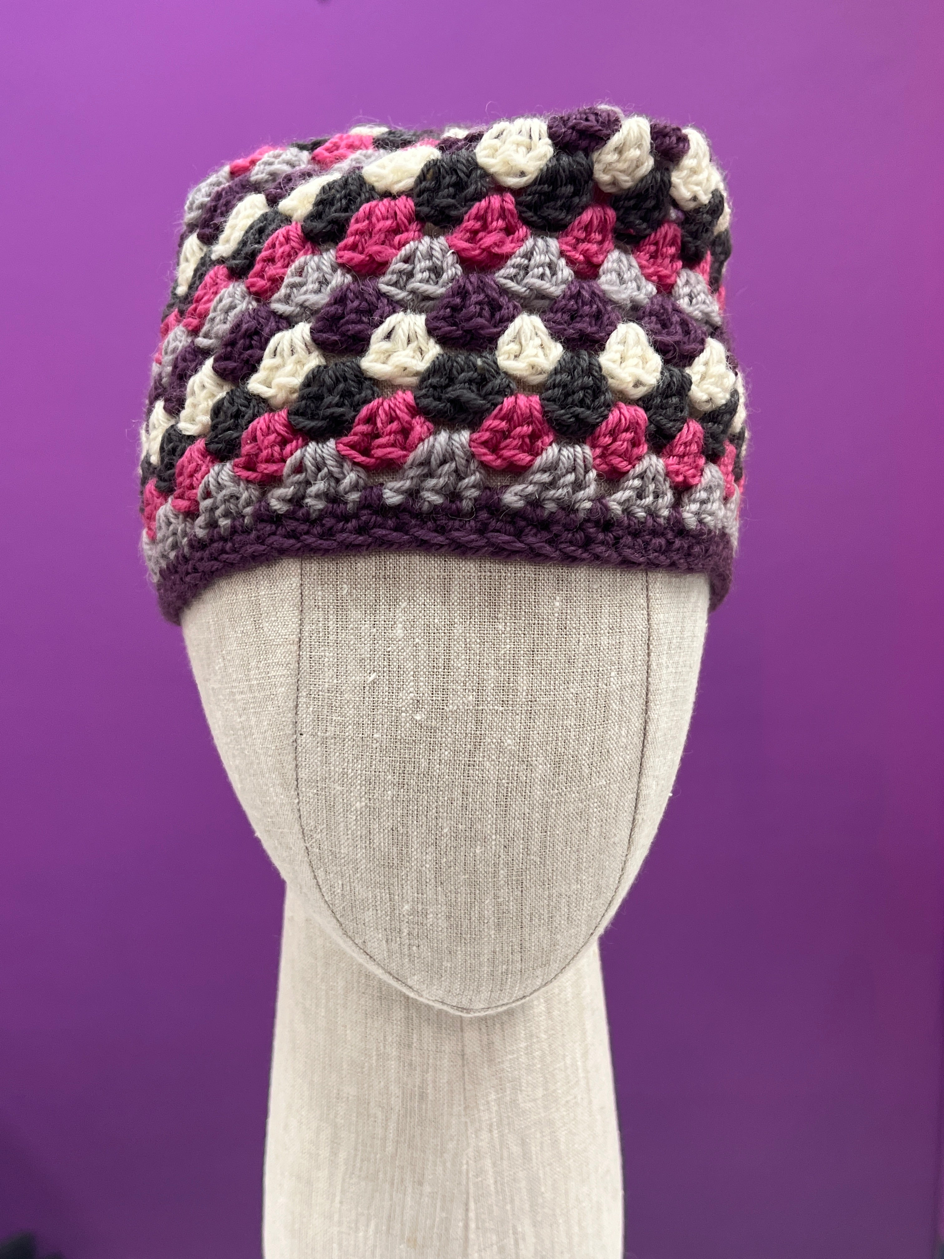 JENNIFREE DESIGNS CROCHET BEANIES MEDIUM