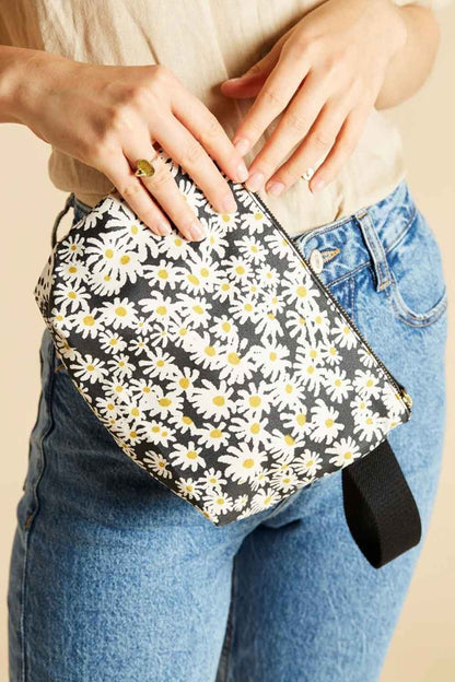 INOUI EDITIONS COSMETIC BAG PAMPA BLACK