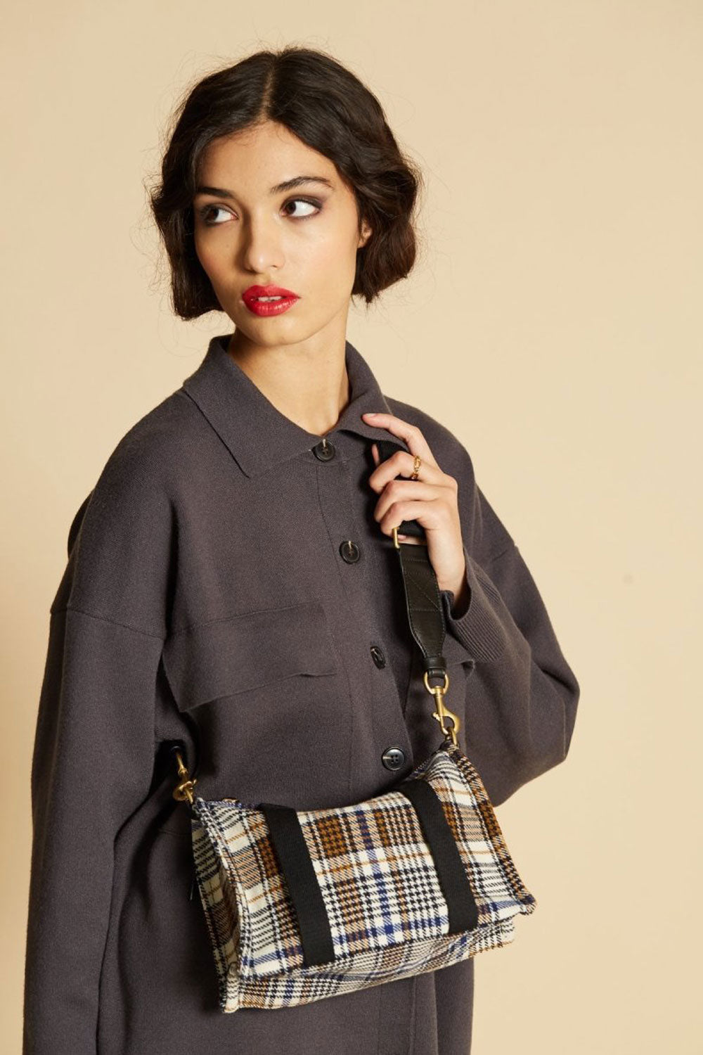 INOUI EDITIONS MINI CROSS BODY BAG NICHOLS BLACK