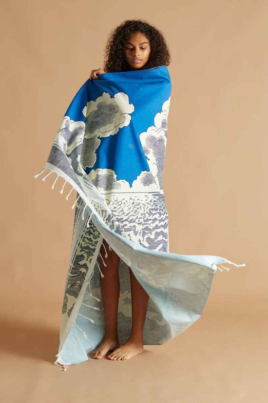 INOUI EDITIONS TOWEL/THROW OCEANIQUE NAVY