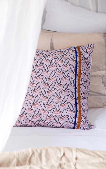 LAZYBONES ALTERNATING LEAF CUSHION