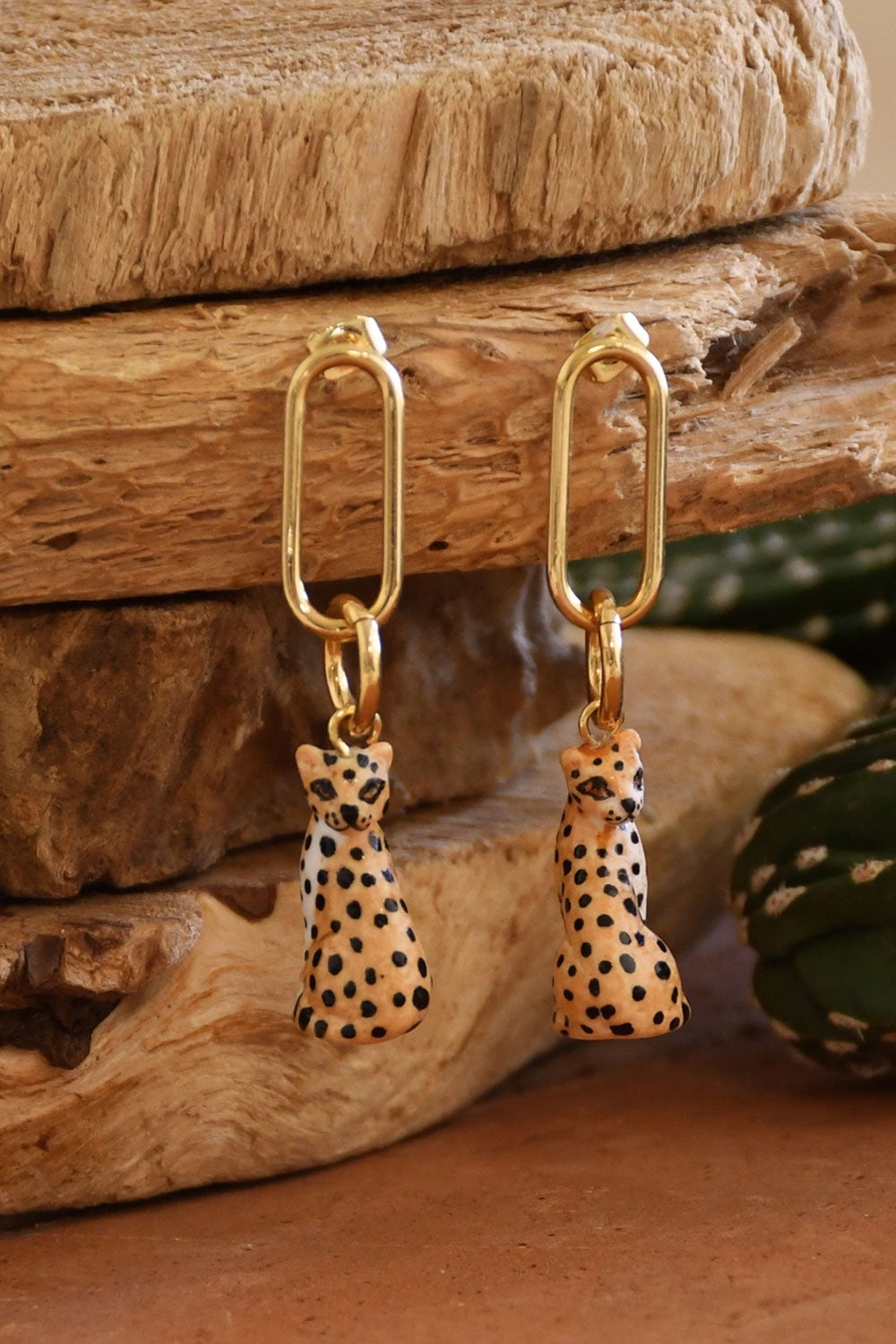 NACH SITTING LEOPARD PENDANT EARRINGS